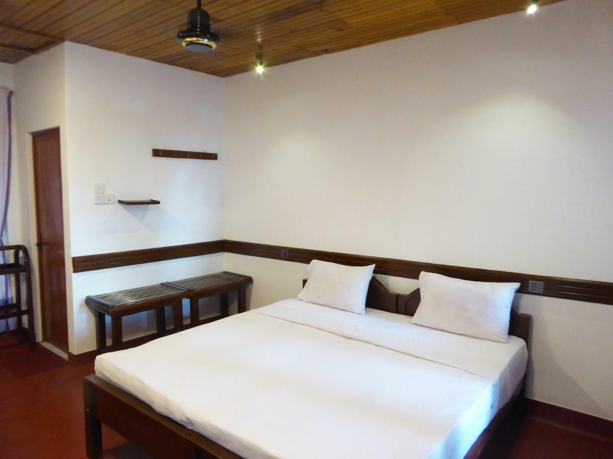 Riviera Resort Batticaloa Exterior foto